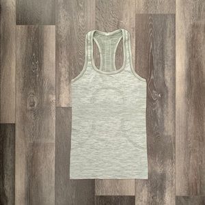 🍋 lululemon Swiftly Tech Racerback Tank; Size 2